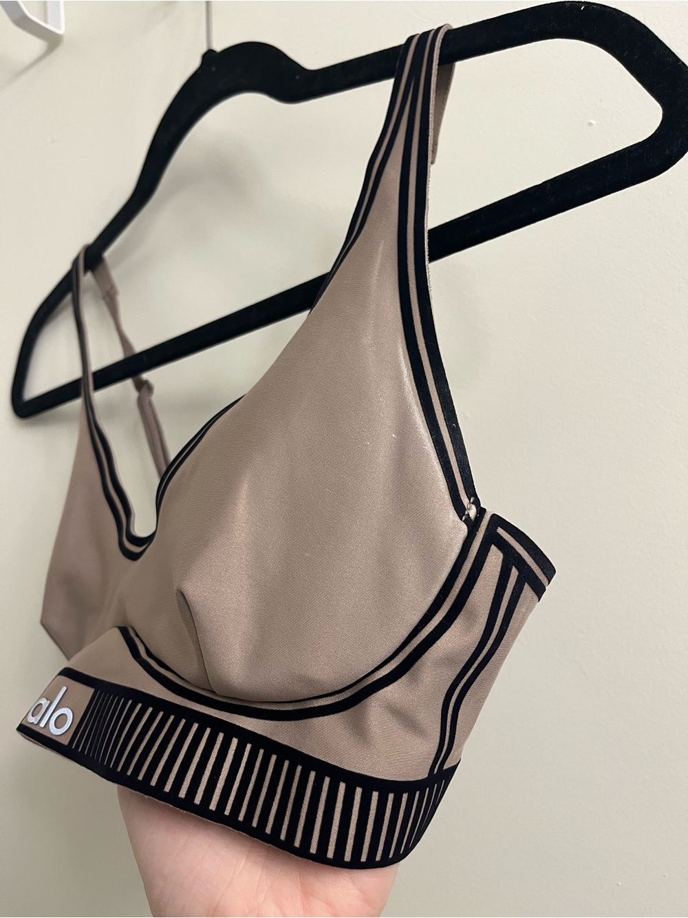 Alo Yoga Airlift Line Up Matching Set Sports Bra + Leggings - Picture 7 of 16